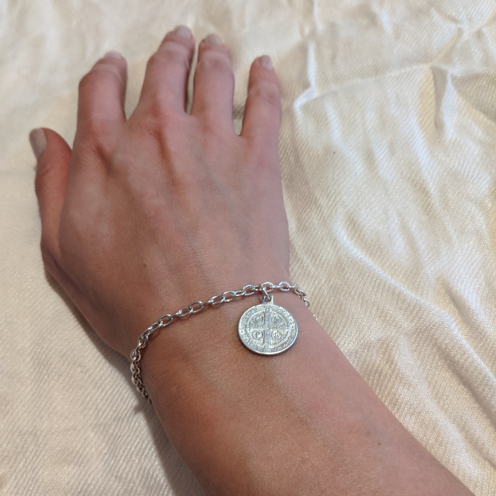 Protection Saint Bracelet. - Picture 2 of 6
